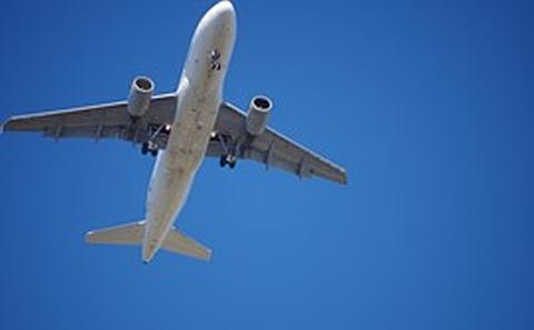 Flight path optimisation to minimise CO2 and NOx 