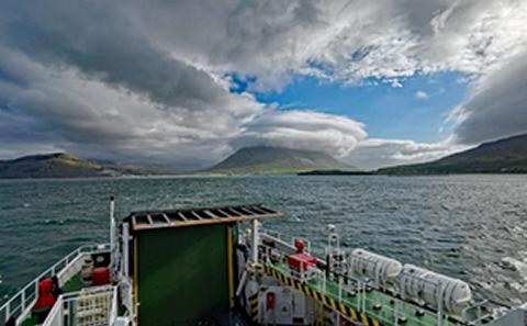 MV Hallaig in the Inner Hebrides (Tschuch, CC BY-SA 4.0) 
