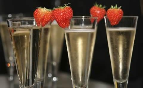 champagne and strawberries