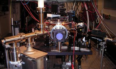 An end-on view of the vacuum chamber