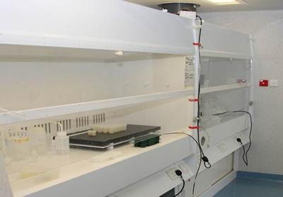 Class 100 Lab Spaces for low concentration level sample preparation