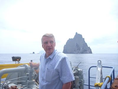 Looking at fossil reefs: Cruise to Balls Pyramid, Tsman Sea