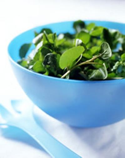 Eating watercress may interfere with a pathway that has already been tightly linked to cancer development. 