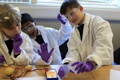 Primary School students from St Judes School, Fareham participating in our Fruit Battery workshop