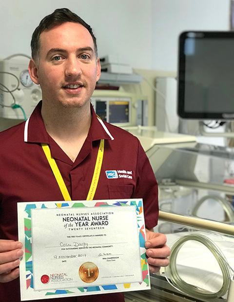 Colm with his Neonatal Nurse of the Year Award 2017 certificate