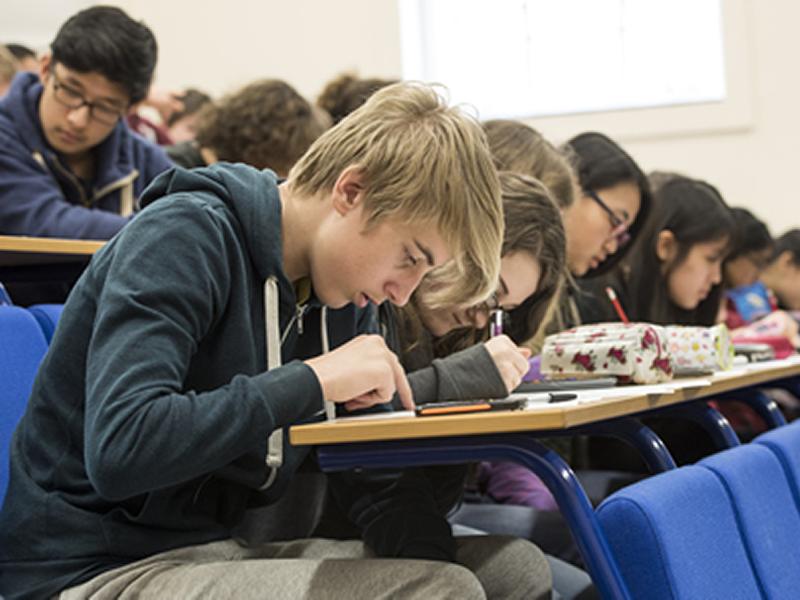 Our Access to Southampton (A2S) scheme provides financial support and special consideration for students who meet our eligibility criteria