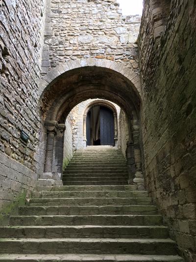 Ceremonial and fortified staircase