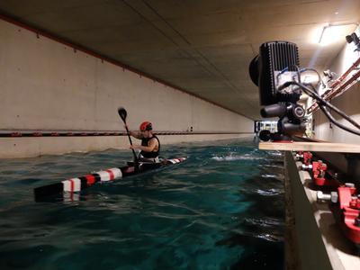 Kayak in towing tank