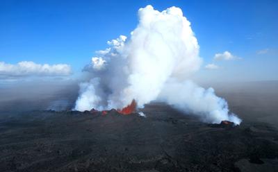 Erupting volcanoes in Iceland