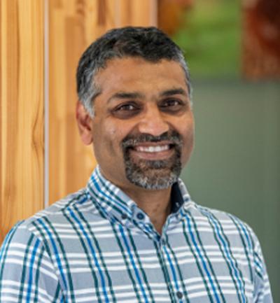 Professor Sumeet Mahajan's photo