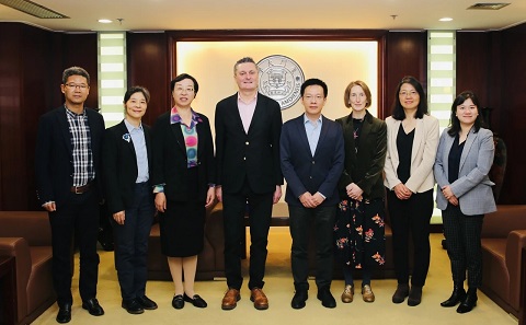 Members Confucius institute board