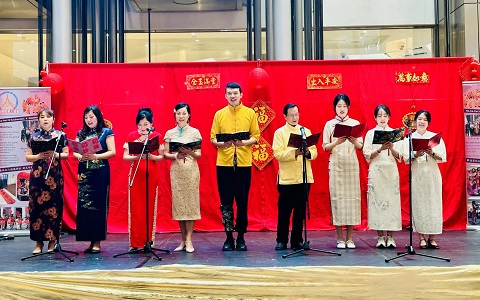 Chinese choir singing for new year