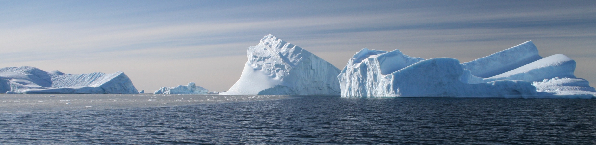 南极洲东部的冰山