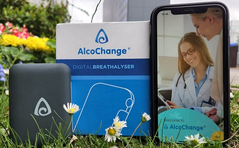 AlcoChange breathalyser and app