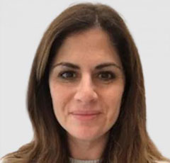 Professor Hanna Kovshoff headshot, looking at the camera.