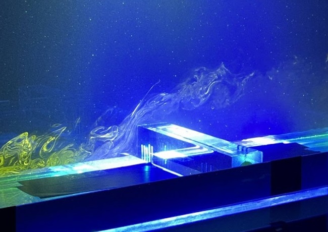 Planar laser-induced fluorescence (PLIF) visualisation of fluid mixing and flow structures in a recirculating water tunnel