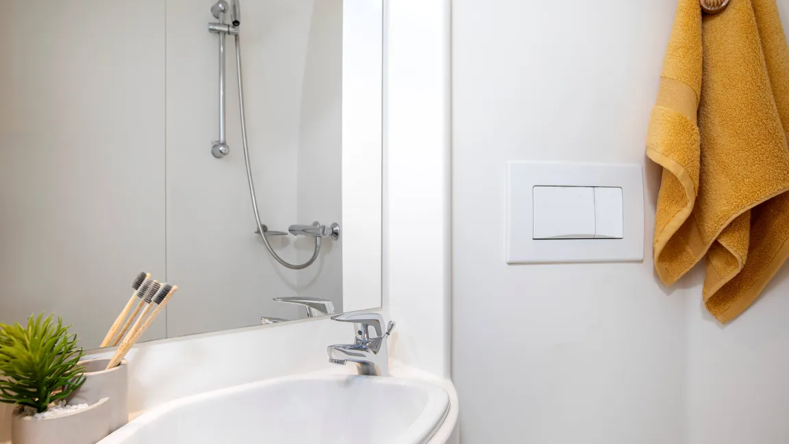 Southampton Orion Point Classic Ensuite bathroom