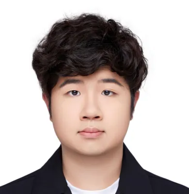 Head and shoulders portrait image of Jiaheng Liu-BA Fashion Design student looking at the camera