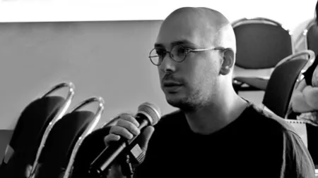 Black and white photograph of Shaul Marmari. Photo by Julia Ross