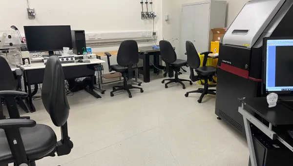 Confocal, super res and widefield room