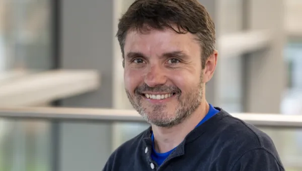 Prof Mark Cragg