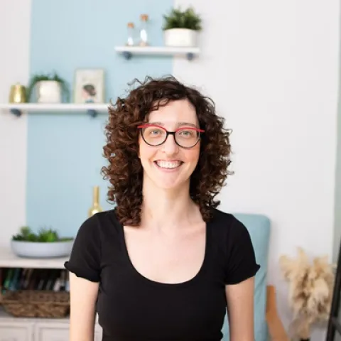 Ms Gali Pesin-Michael