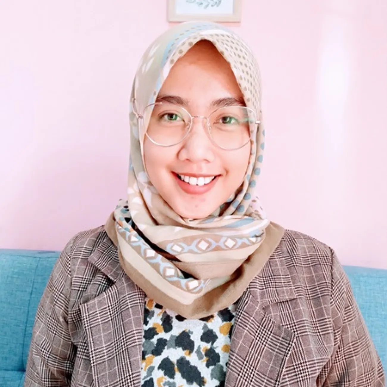Miss Dian Wahyuningsih