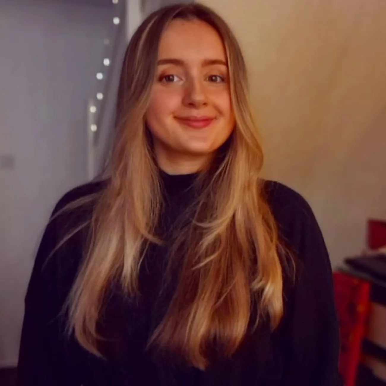 Miss Klaudia Burton