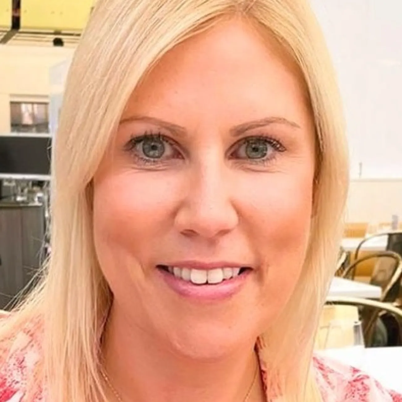 Mrs Stacey Bauck