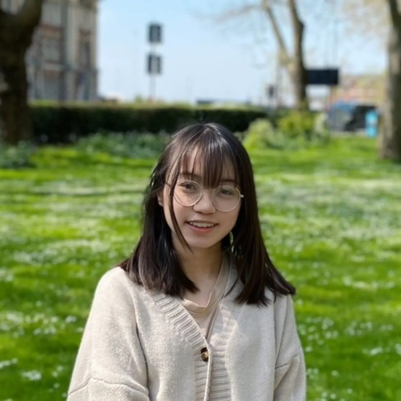 Miss Chloe Lam