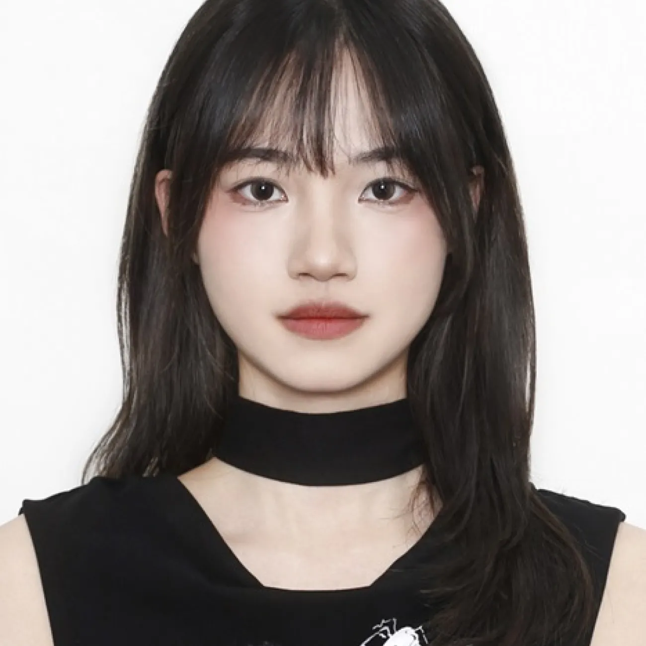 Ms Raina Song